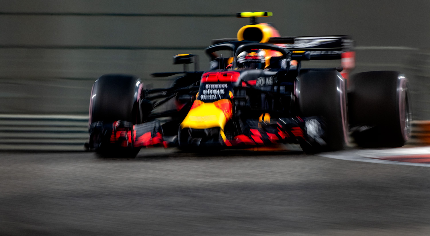 Max Verstappen - Red Bull Racing, Abu Dhabi,  2018